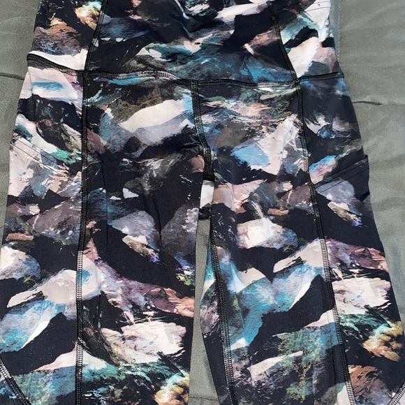 Lululemon Fast and Free Tight II (Hemmed to 24") - Picture 11 of 15